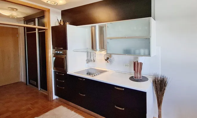 Недвижимость Четырёхкомнатная квартира на Долинской улице: 8