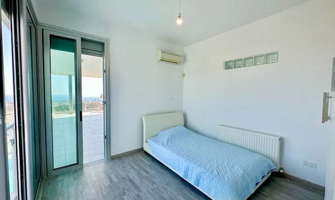 Недвижимость 6 Bedroom Villa For Sale in Agios Athanasios, Limassol: 8