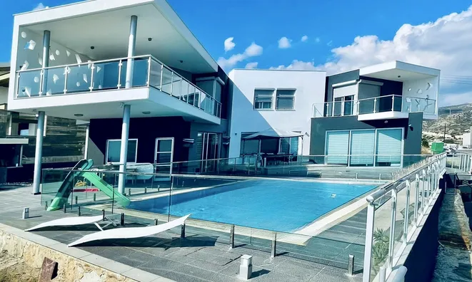 Недвижимость 6 Bedroom Villa For Sale in Agios Athanasios, Limassol: 13