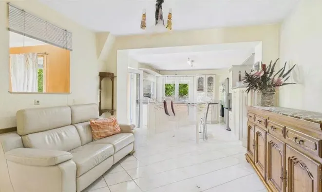 Недвижимость Detached house 3 bedrooms for sale in Roeser: 3