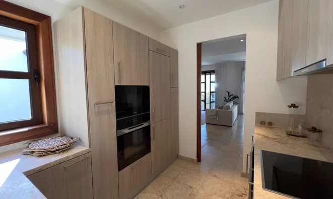 Недвижимость 2 Bedroom Apartment For sale in Agios Tychonas, Limassol: 7