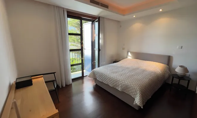 Недвижимость 2 Bedroom Apartment For sale in Agios Tychonas, Limassol: 9