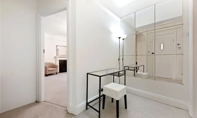 Недвижимость Vicarage Gate, Kensington: 1