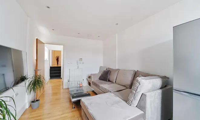 Недвижимость Charteris Road: 6