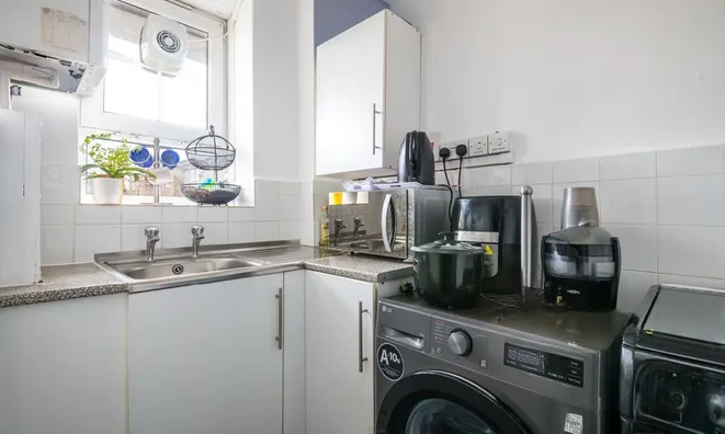 Недвижимость Flat, Rumball House, Harris Street: 3