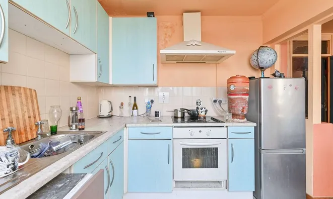 Недвижимость Grantham Road, Clapham North: 1