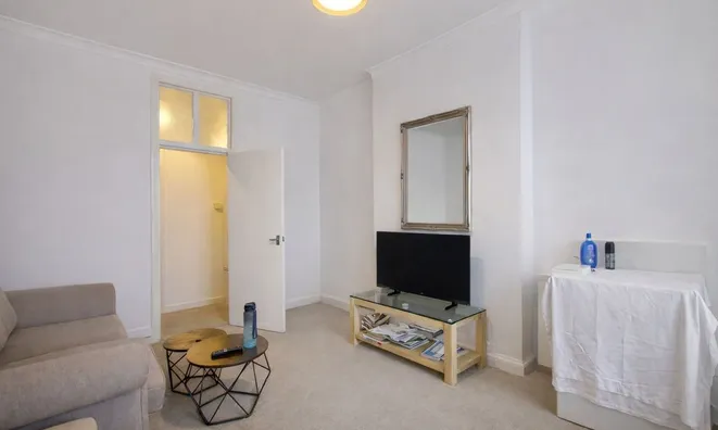 Недвижимость Lidyard Road: 8