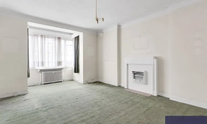 Недвижимость Kingswood Court, West End Lane: 9