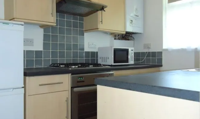 Недвижимость Westbridge Road: 6