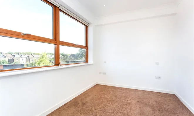 Недвижимость Kilburn Lane: 2