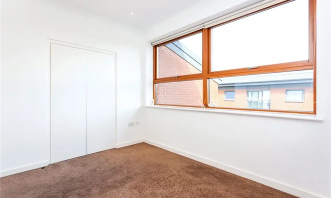 Недвижимость Kilburn Lane: 8