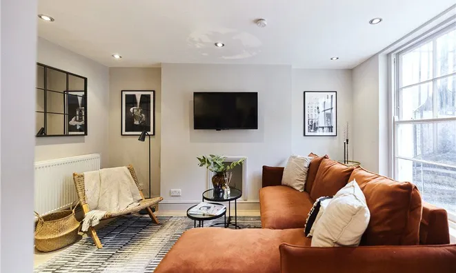 Недвижимость Amwell Street: 13