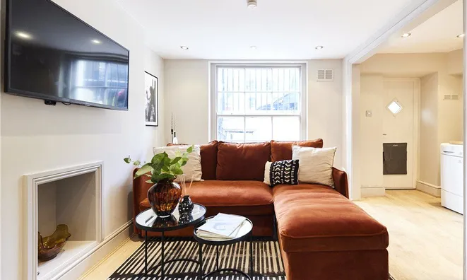 Недвижимость Amwell Street: 19