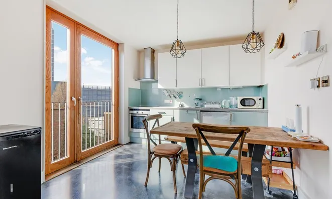 Недвижимость Garratt Lane: 6