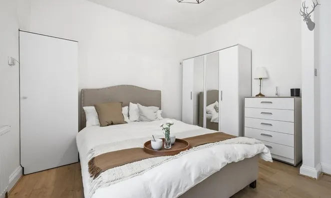 Недвижимость Sylvester Path, Hackney: 1