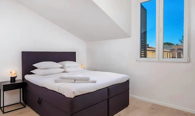 Недвижимость Трёхкомнатная квартира в центре: 9