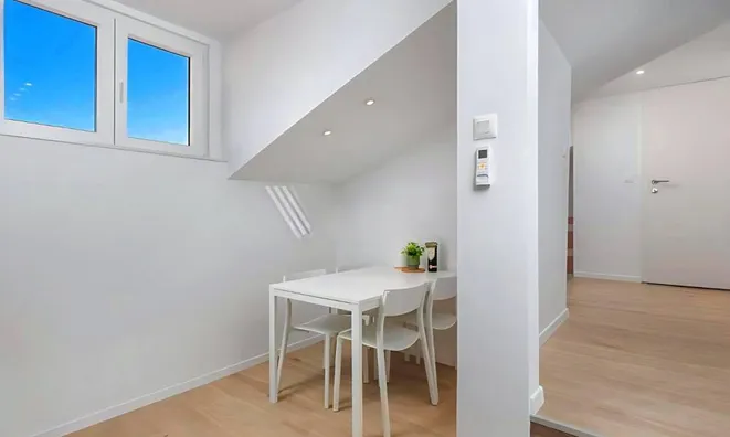 Недвижимость Трёхкомнатная квартира в центре: 16