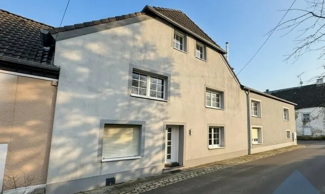 Недвижимость Apartment 7 bedrooms for sale in Heiderscheid: 1