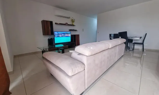 Недвижимость Central Marsa Apartment: 2