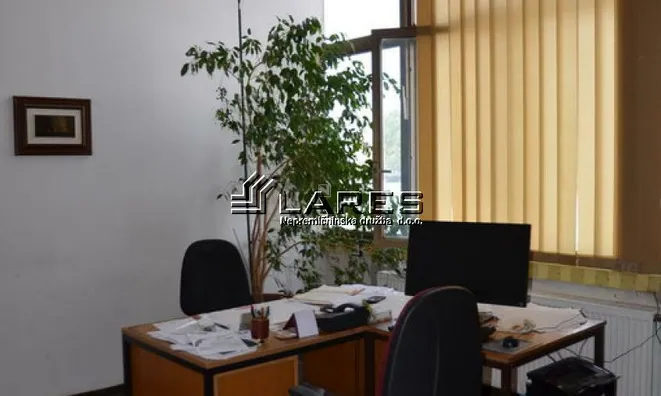 Недвижимость Деловое помещение Ново Стегне: 10