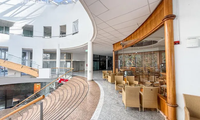 Недвижимость Бизнес-помещение Бежиград: 3