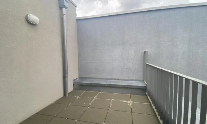 Недвижимость Attic flat 4 rooms: 3