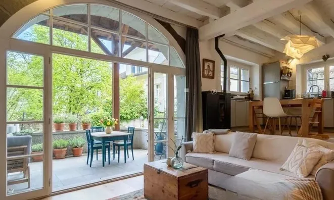 Недвижимость Apartment 5 rooms: 1