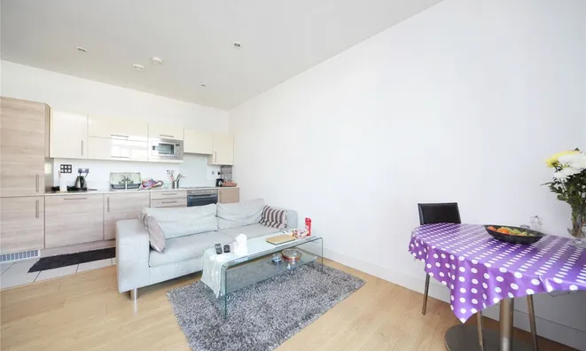 Недвижимость Cornell Square, Battersea Park: 3