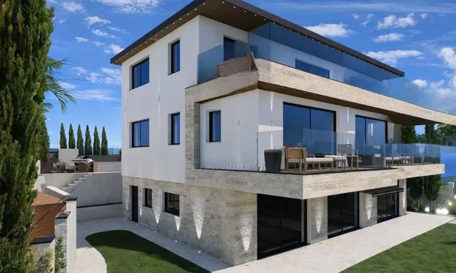 Недвижимость Трехкомнатная квартира в Опатии: 4