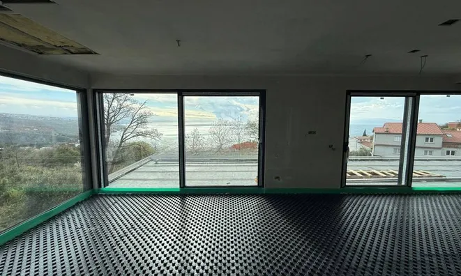 Недвижимость Трехкомнатная квартира в Опатии: 18