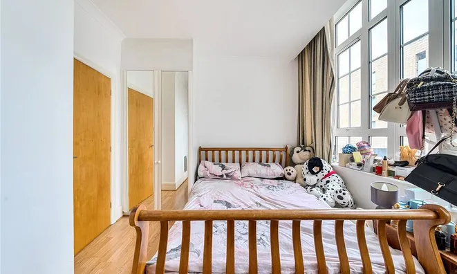 Недвижимость Grange Yard: 6