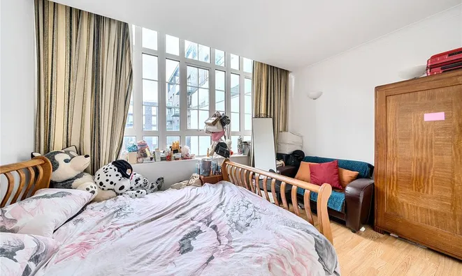 Недвижимость Grange Yard: 7