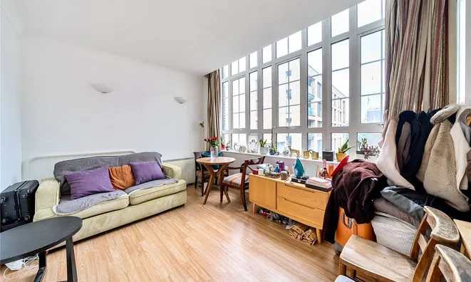 Недвижимость Grange Yard: 13