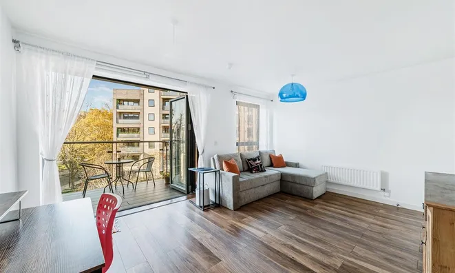 Недвижимость Chaplin House, All Saints Road, Acton: 8