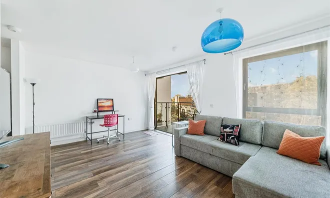 Недвижимость Chaplin House, All Saints Road, Acton: 10