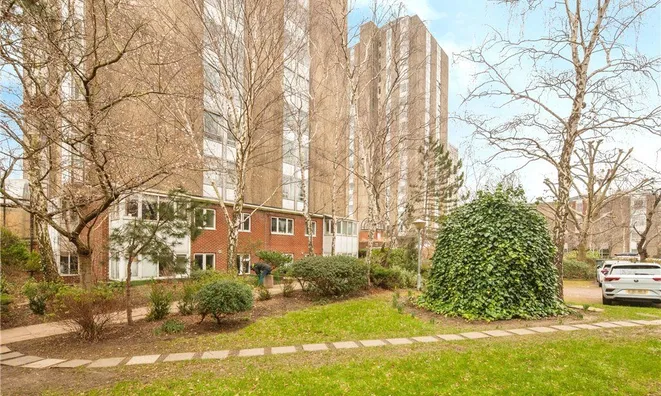 Недвижимость Bramlands Close: 4