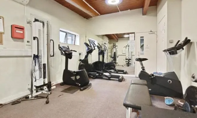 Недвижимость Bramlands Close: 10