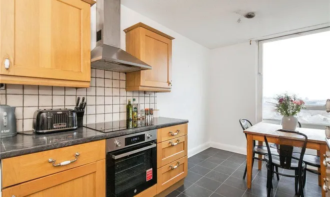 Недвижимость Bramlands Close: 17