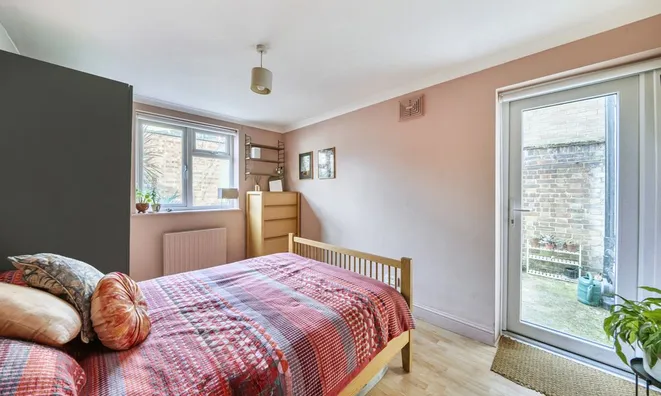 Недвижимость Southampton Way: 16