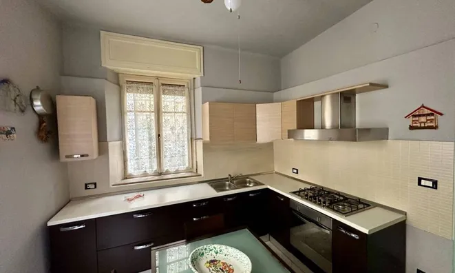 Недвижимость Квартира на первом этаже, центр Гориця: 7