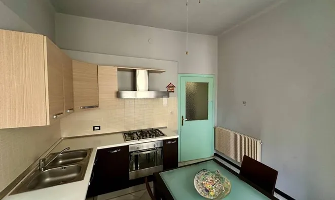 Недвижимость Квартира на первом этаже, центр Гориця: 8