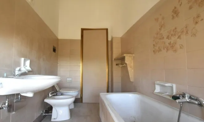 Недвижимость Квартира в центре Гориции: 13