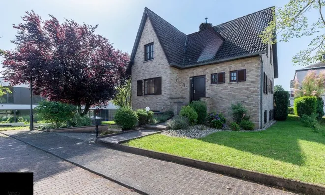 Недвижимость Detached house 4 bedrooms for sale in Bertrange: 1