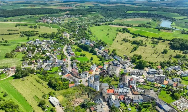 Недвижимость House 4 bedrooms for sale in Stadtbredimus: 4