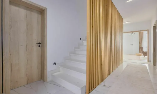 Недвижимость House 7 bedrooms for sale in Gruemmelscheid: 4