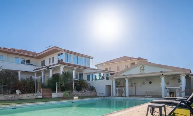 Недвижимость 6 Bedroom Villa for Sale in Germasogeia, Limassol: 1