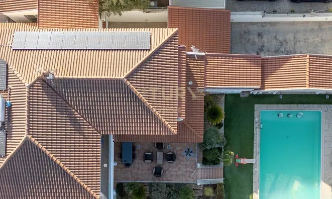 Недвижимость 6 Bedroom Villa for Sale in Germasogeia, Limassol: 4
