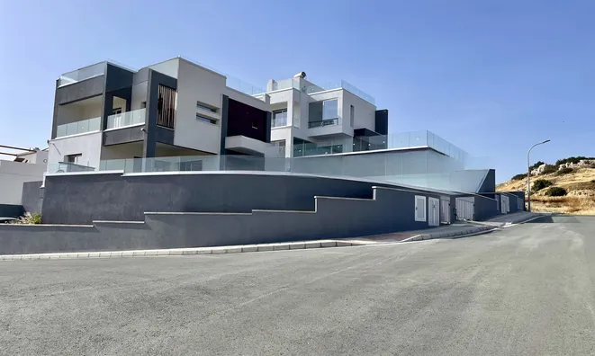 Недвижимость 4 Bedroom Villa For Sale in Pareklissia, Limassol: 2