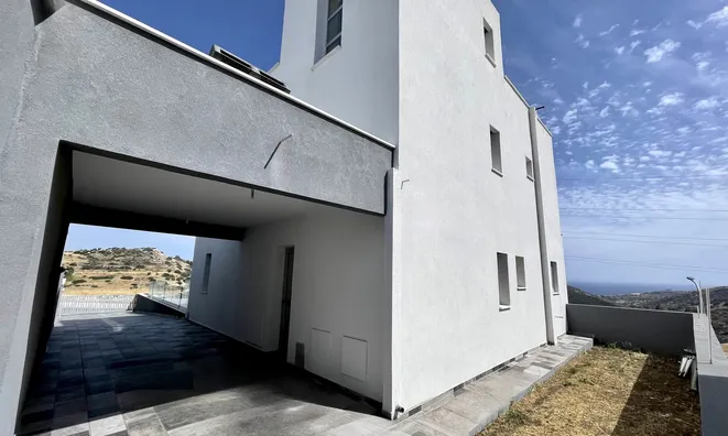 Недвижимость 4 Bedroom Villa For Sale in Pareklissia, Limassol: 5