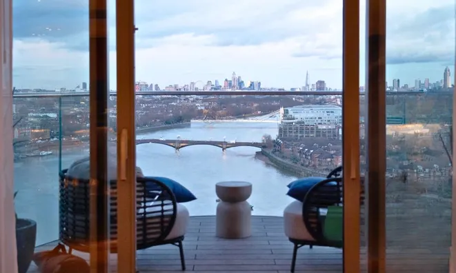 Недвижимость —: 9